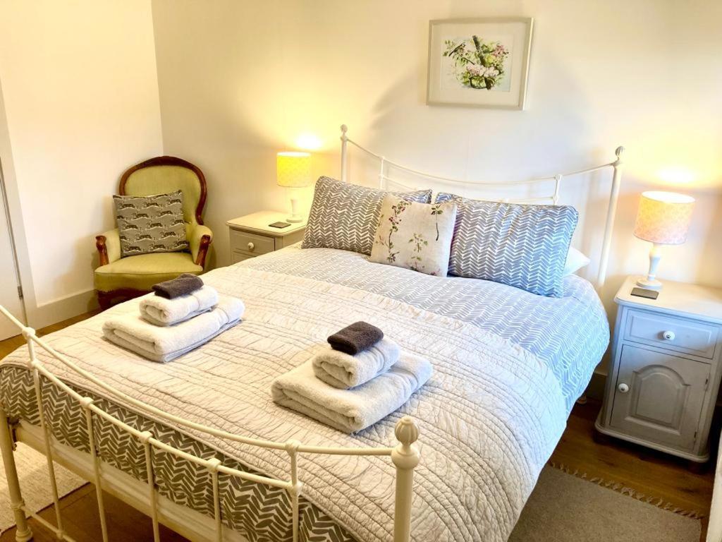 Westbury Cross House Bed & Breakfast Extérieur photo