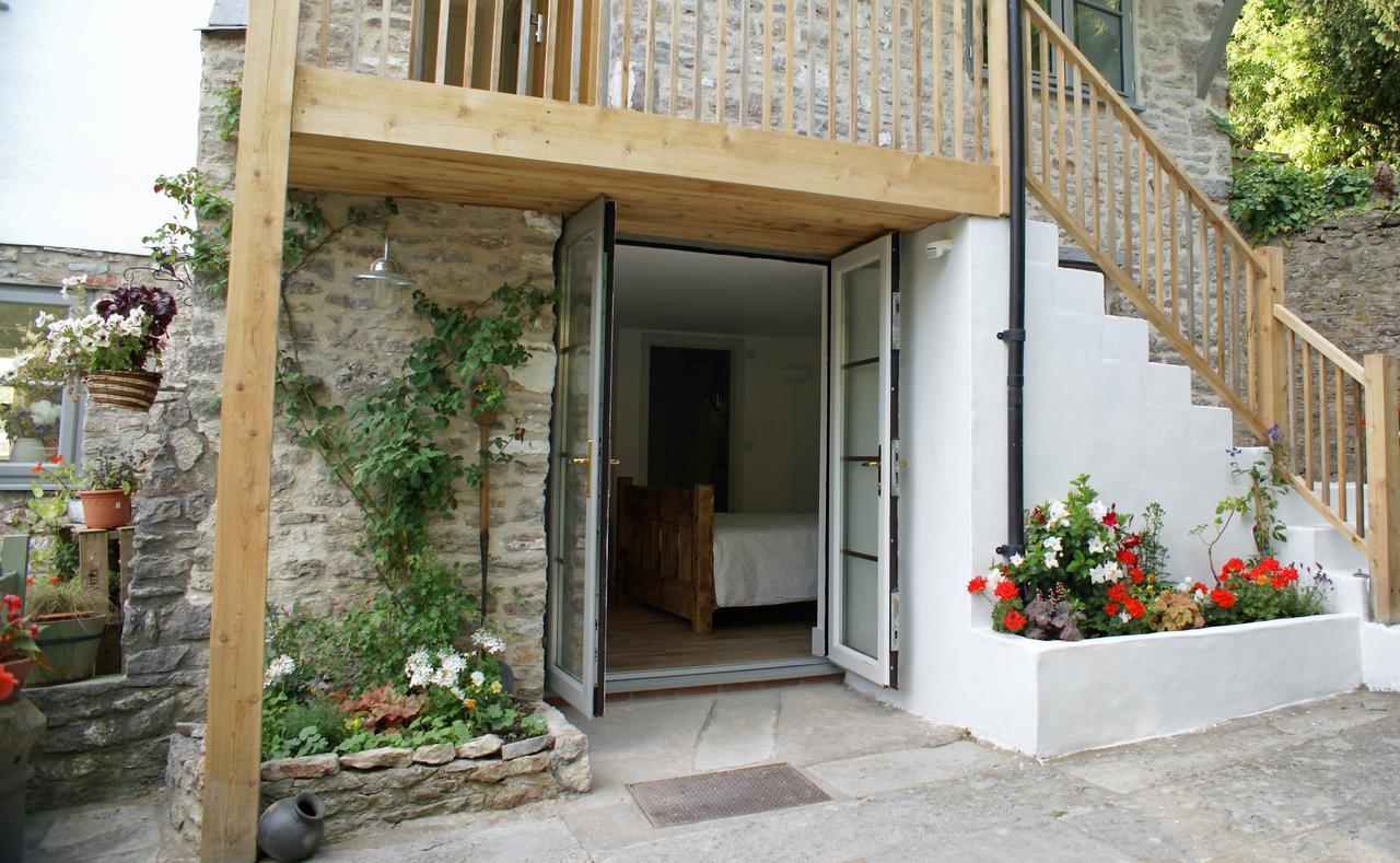 Westbury Cross House Bed & Breakfast Extérieur photo