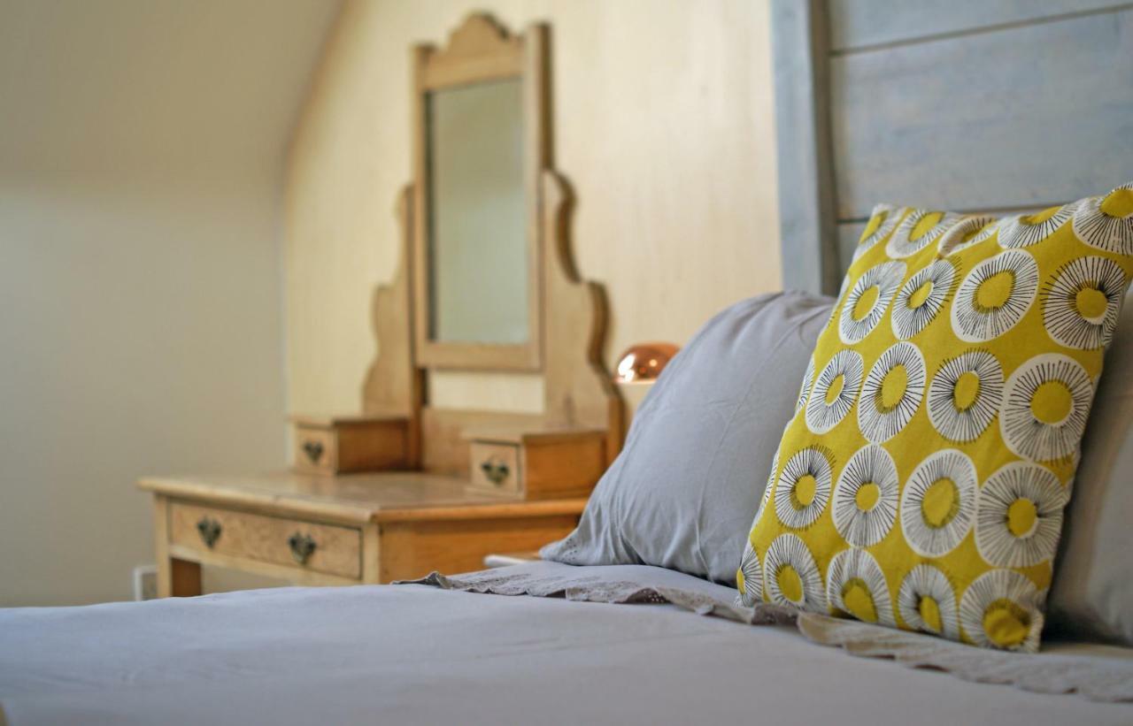 Westbury Cross House Bed & Breakfast Extérieur photo